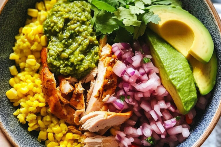 Tazones de pollo y arroz
