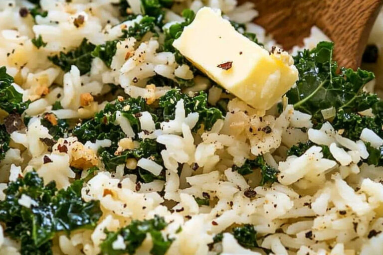 Arroz con Mantequilla de Ajo y Kale Delicioso