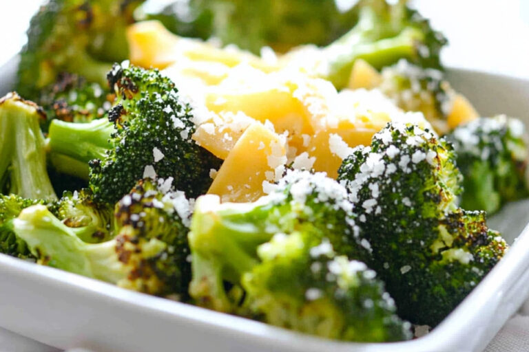 Brócoli Asado con Cheddar: Delicia Irresistible