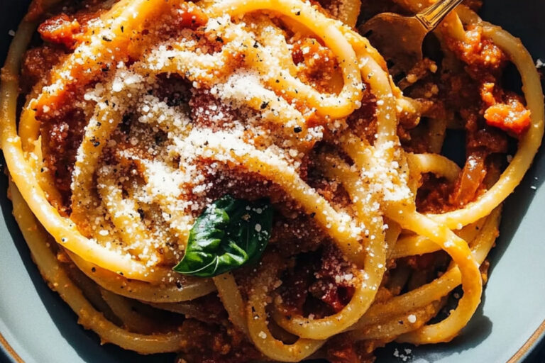 Bucatini Mucci: Sabor y Tradición en Cada Bite