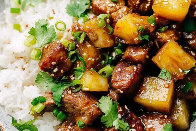 Cerdo con piña y arroz coco