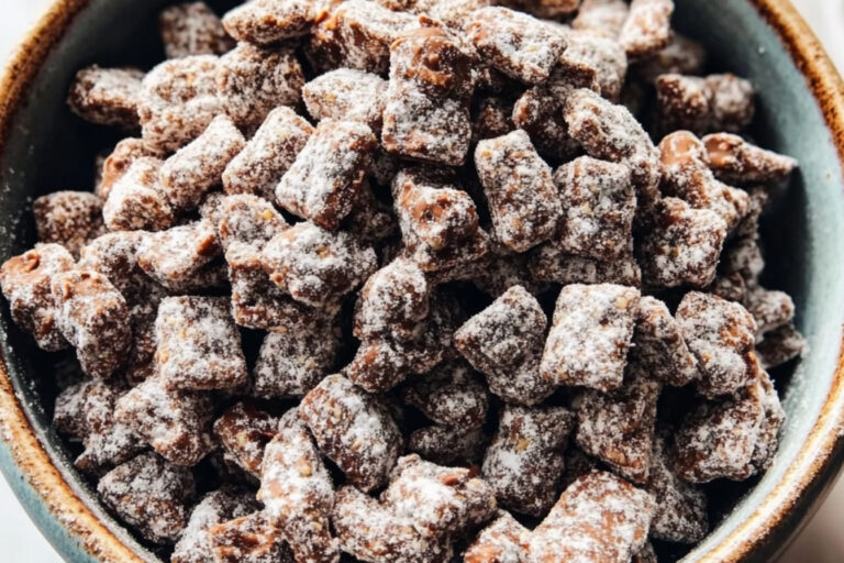 Deléitate con este irresistible Puppy Chow casero