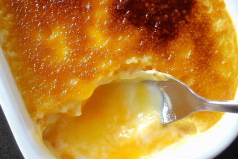Deliciosa crema brûlée de mango en lata