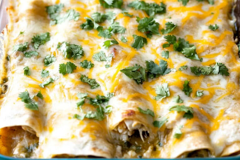Deliciosas Enchiladas de Pollo con Salsa Verde
