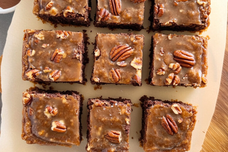 Deliciosas barras de brownie con nuez pacana
