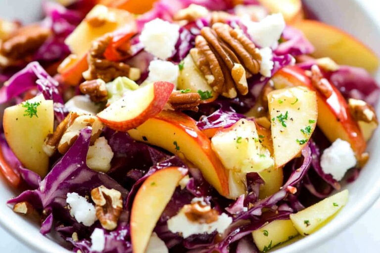 Ensalada tibia de col y manzana