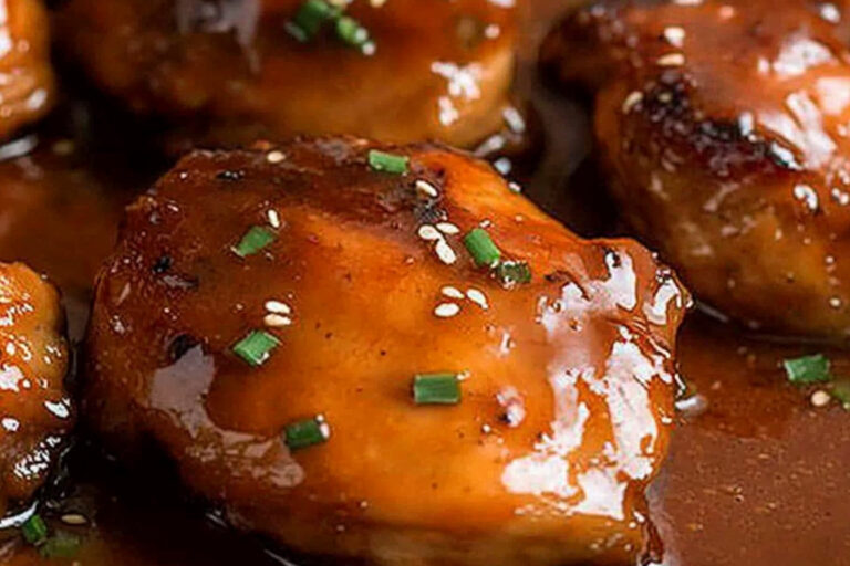 Muslo de pollo pegajoso: ¡delicia irresistible!