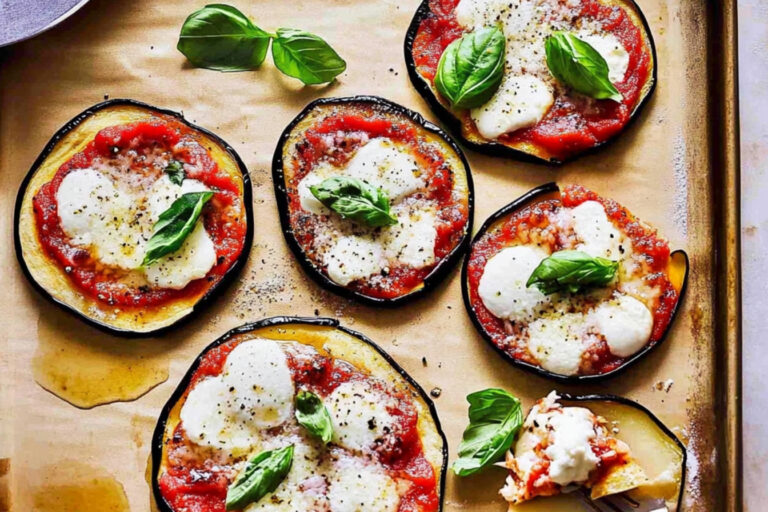 Pizzas pequeñas de berenjena irresistibles para compartir