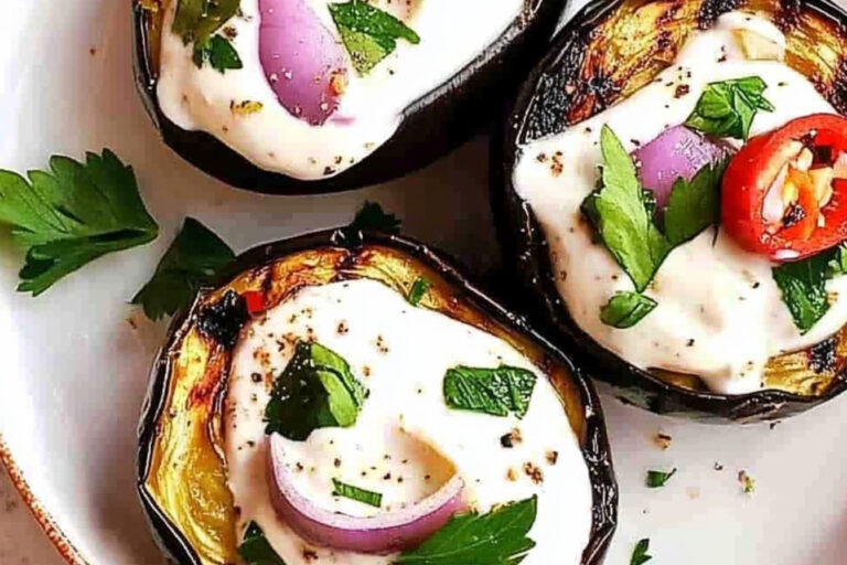 Berenjenas a la parrilla con salsa de yogur